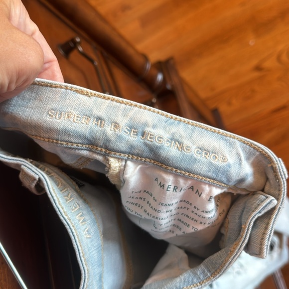 American Eagle super high rise jegging crop size 2. Very distressed. EUC - Picture 4 of 4